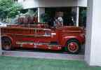 KD18 dec88 Wainuiomata fire engine in front of Sheraton Hotel Auckland          